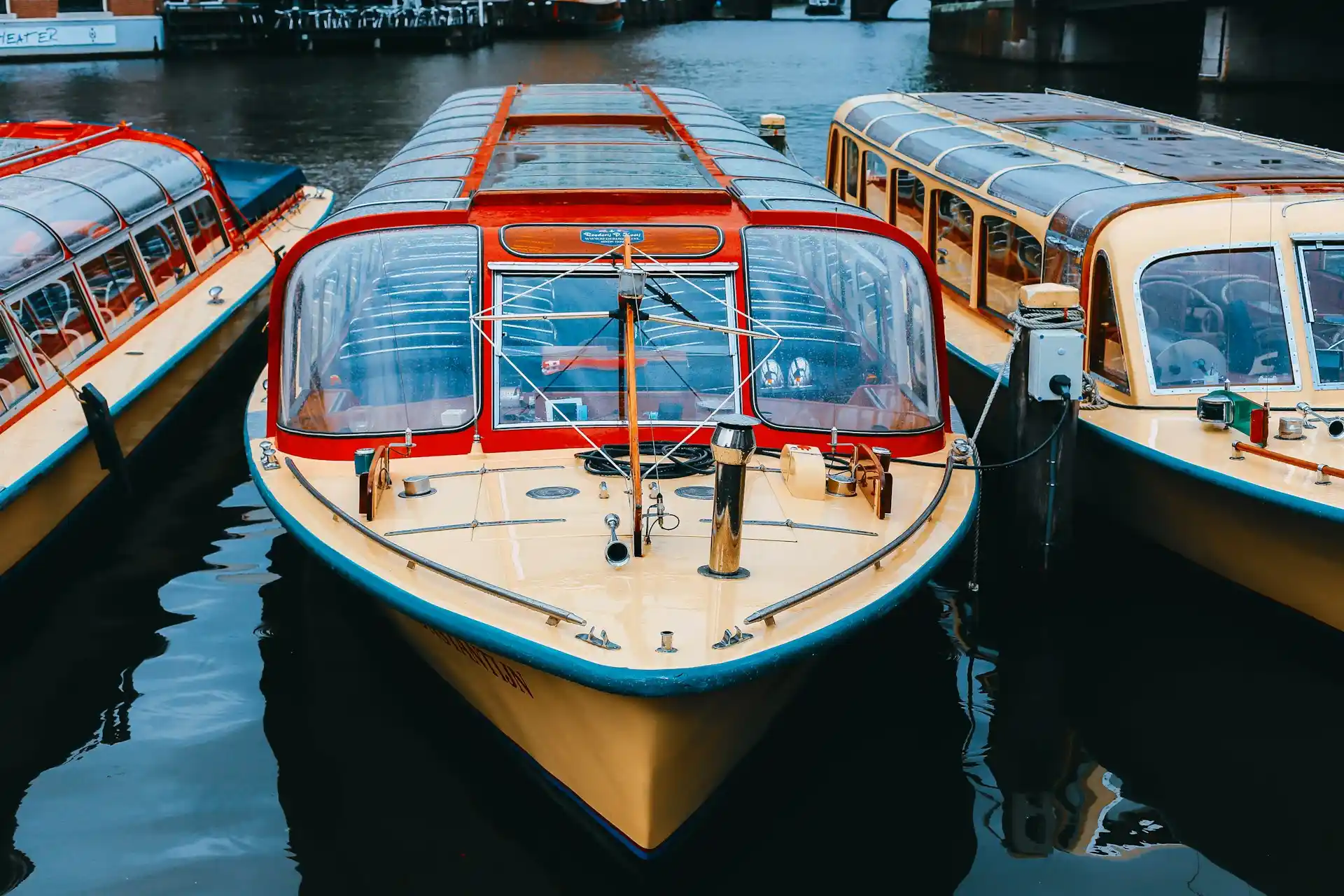 Explore the best houseboats 2025 with cutting-edge features, honest reviews, and smart buying tips to find your ideal floating retreat in the Florida Keys.